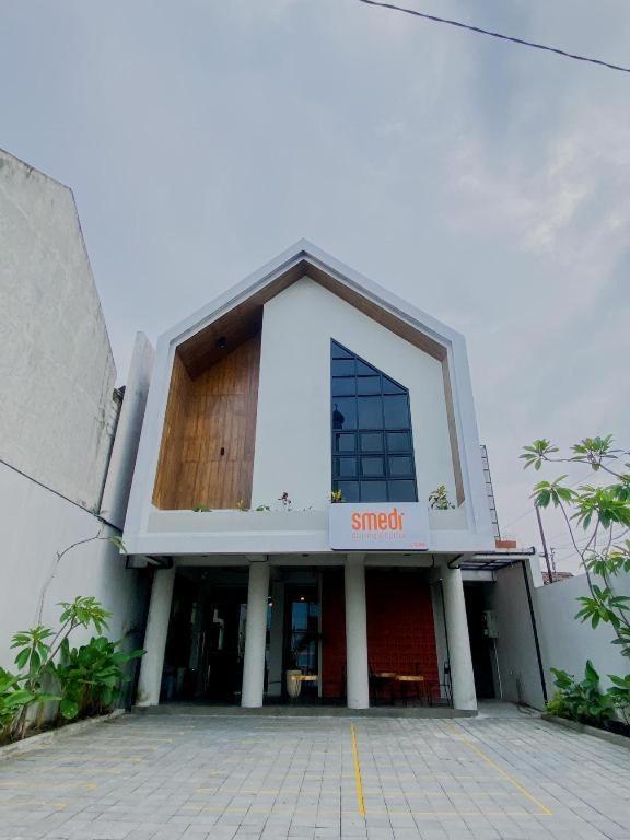 Smedi Coliving Hotel Yogyakarta Kültér fotó